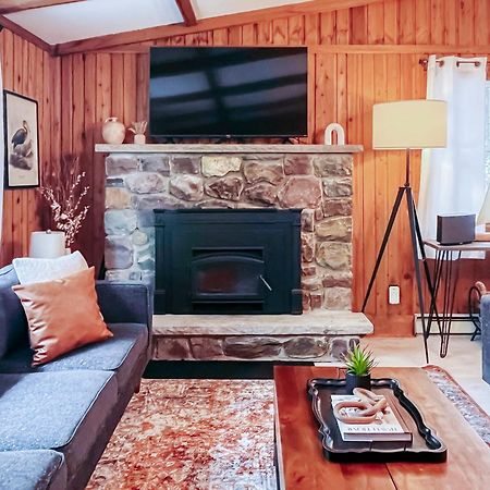 Stylish And Cozy Cabin, Walking Distance To Big Bass Lake Gouldsboro Luaran gambar