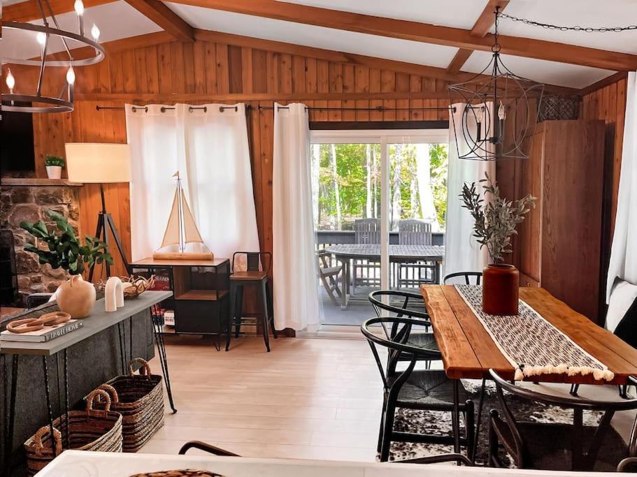 Stylish And Cozy Cabin, Walking Distance To Big Bass Lake Gouldsboro Luaran gambar
