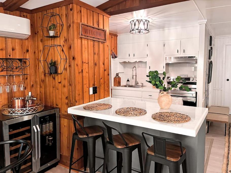 Stylish And Cozy Cabin, Walking Distance To Big Bass Lake Gouldsboro Luaran gambar