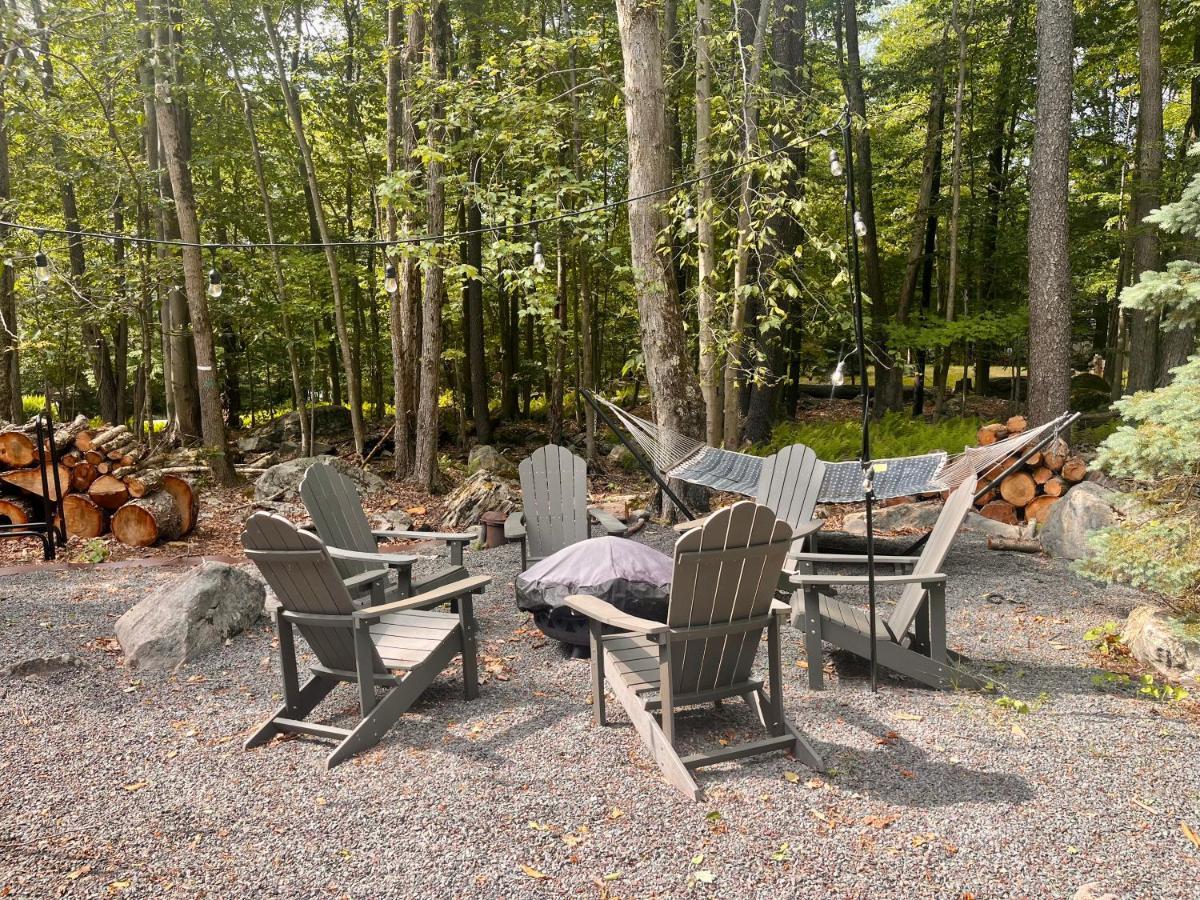 Stylish And Cozy Cabin, Walking Distance To Big Bass Lake Gouldsboro Luaran gambar